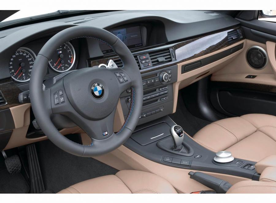  BMW M3 Convertible 2009 года  (фото 39 из 59)